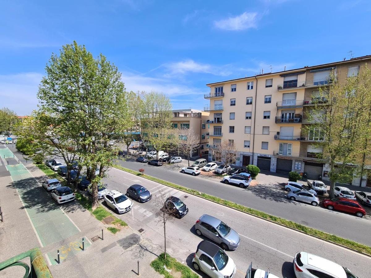Le Case Di Italo - Viale Ippolito Nievo 21 Apartman Livorno Kültér fotó
